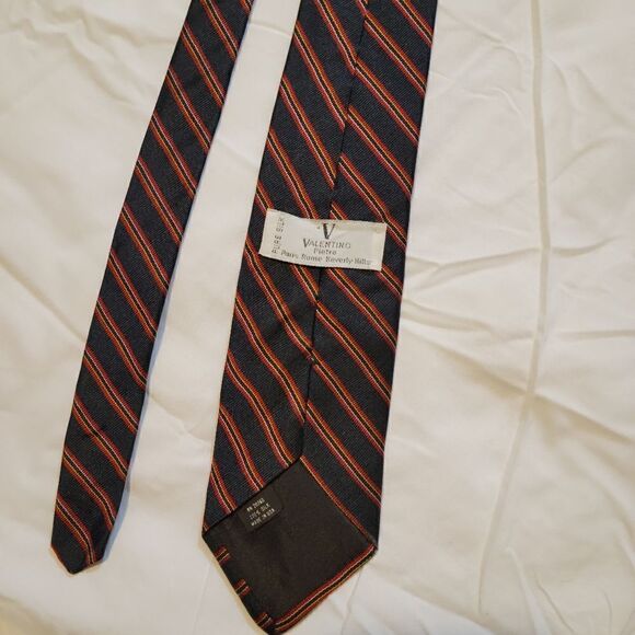 Valentino tie  - Picture 1 of 7